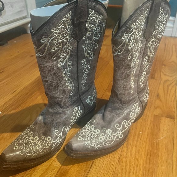 Painted Cowgirl Hand Embroidered Boots - Picture 1 of 4